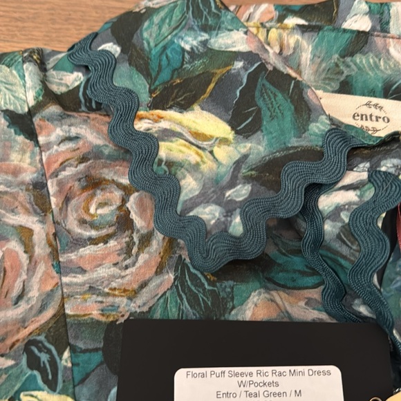 Entro Floral Puff Sleeve Ric Rac Mini Dress w/pockets - Picture 5 of 8